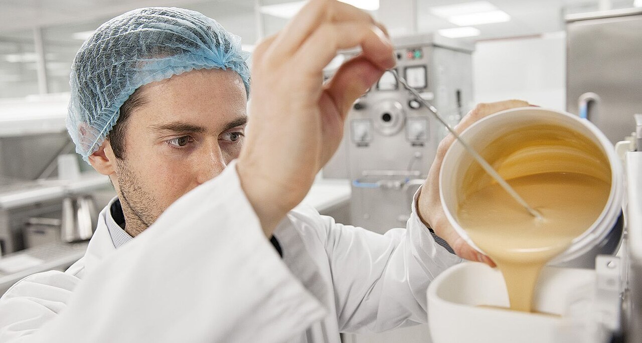 Symrise Dairy Wir schaffen Mehrwert Symrise Dairy Wir schaffen Mehrwert