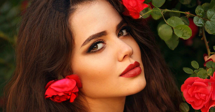 spanish woman with flower in her hair