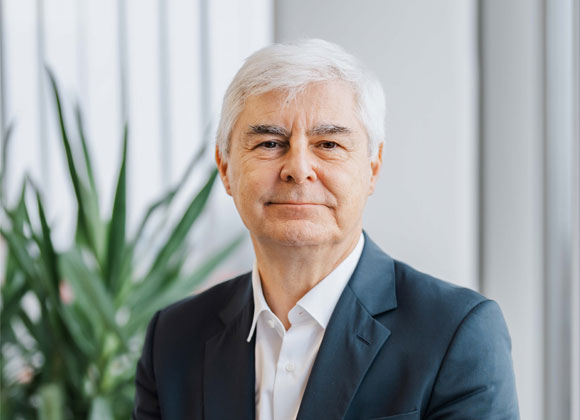 Dr. Jean-Yves Parisot